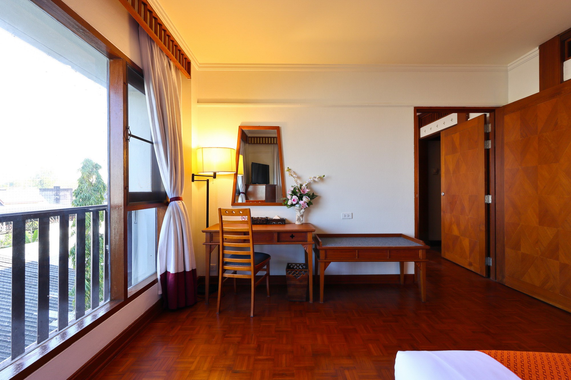 Classic Room (Connecting)